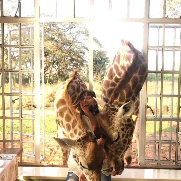 Meet your Posher, Melissa - Picture 1 of 1